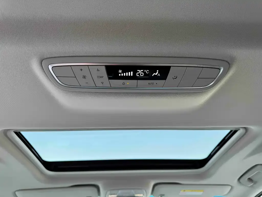 Buick GL8 2021 из CN, фото 8