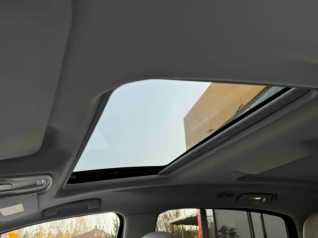 Buick GL8 2021 из CN, фото 9