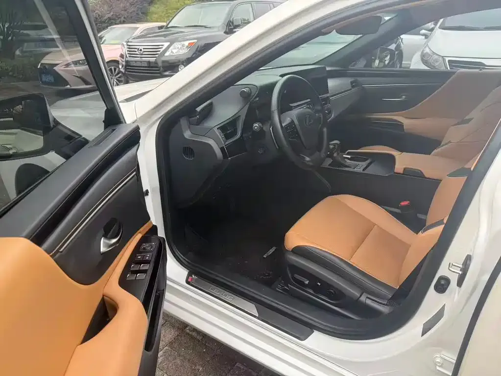 Lexus ES 2024 из CN, фото 6