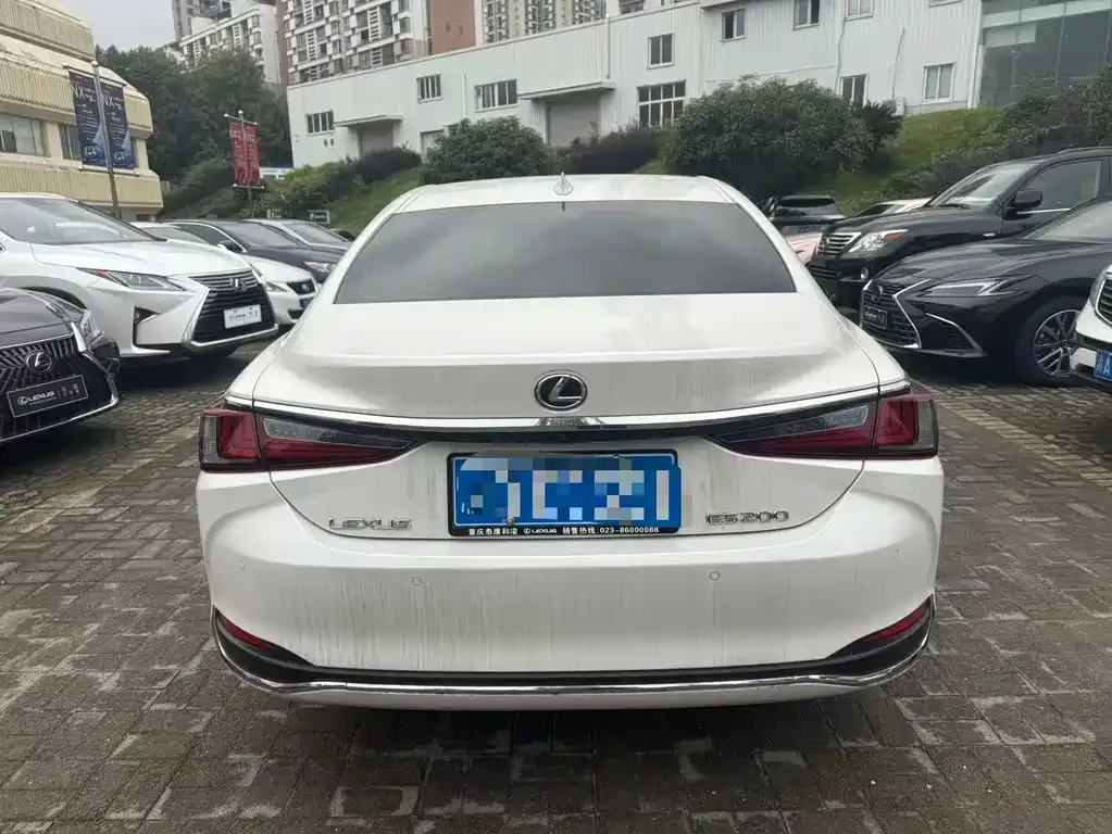 Lexus ES 2024 из CN, фото 8