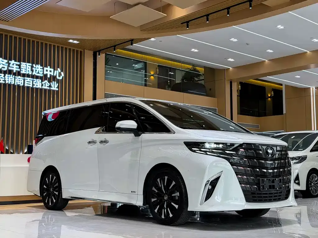 Toyota Alphard 2024 из CN, фото 3