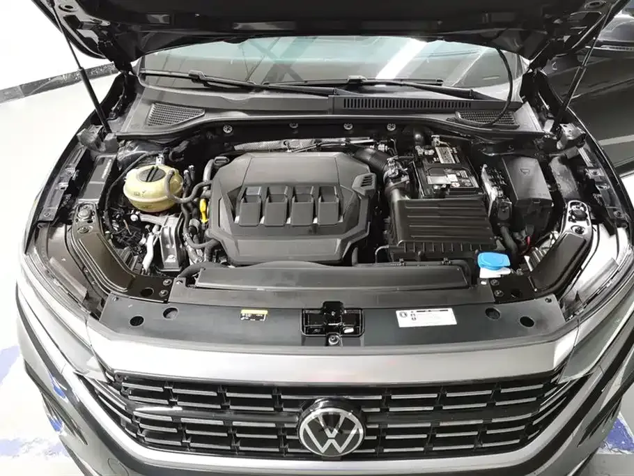 Volkswagen Passat 2022 из CN, фото 10
