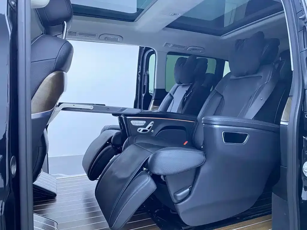 Mercedes-Benz V-Class 2021 из CN, фото 9