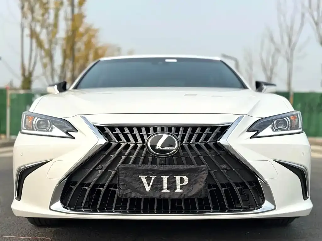 Lexus ES — фото 2