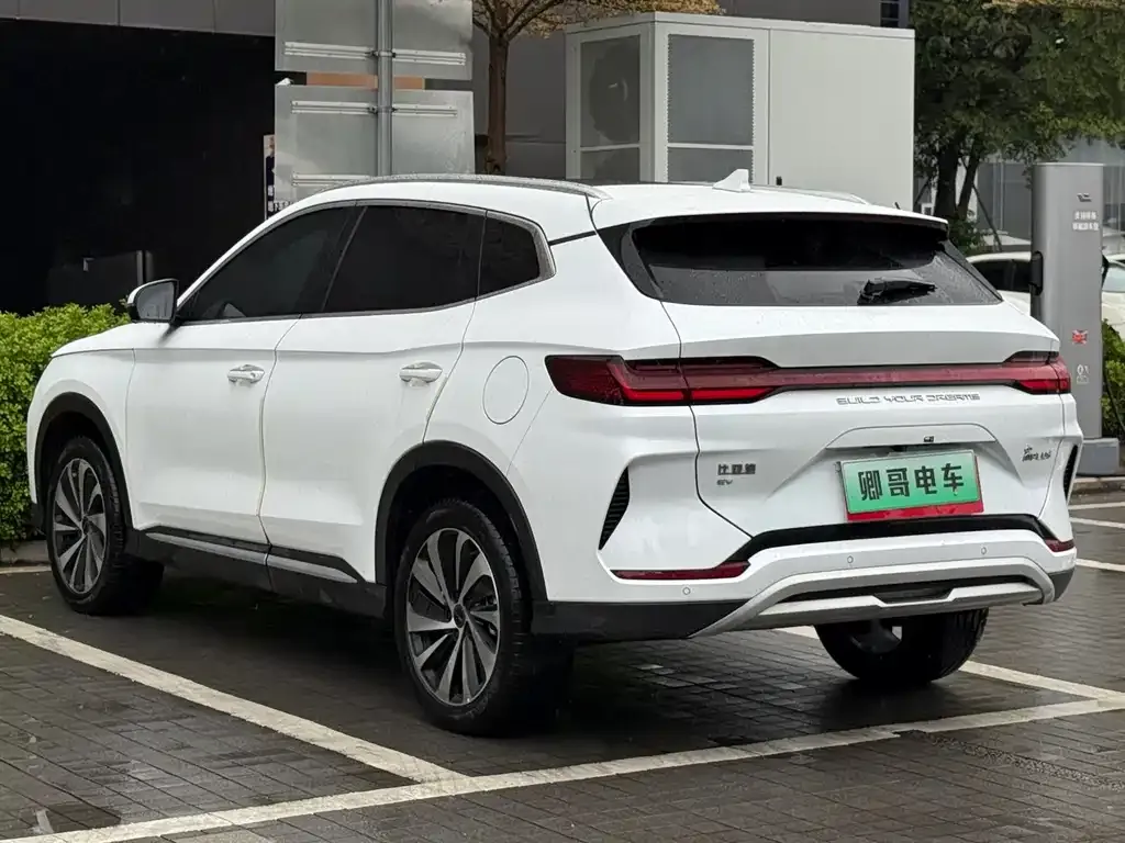 BYD PLUS New Energy — фото 6