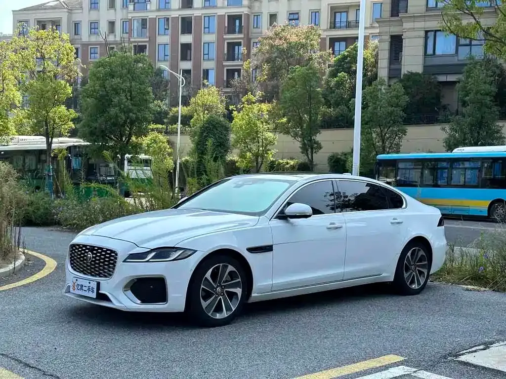 Jaguar XFL 2025 из CN, фото 1