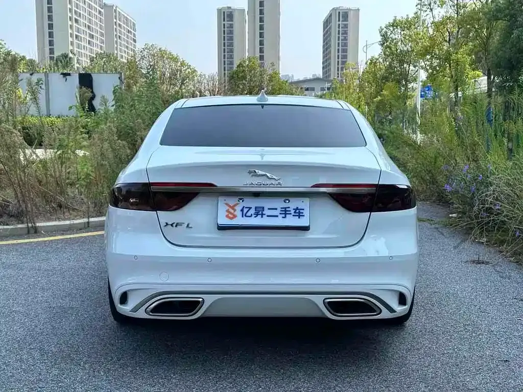 Jaguar XFL 2025 из CN, фото 8
