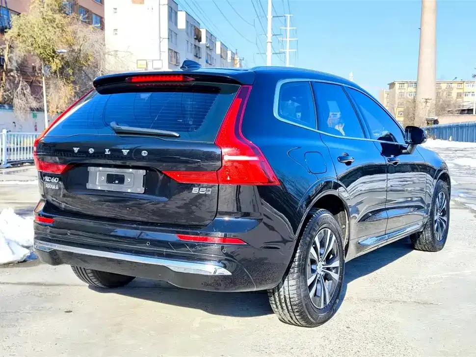 Volvo XC60 2023 из CN, фото 4