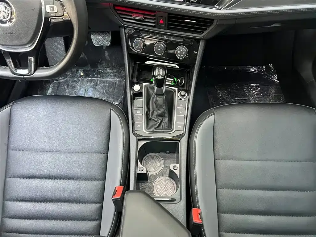 Volkswagen Sagitar 2021 из CN, фото 8