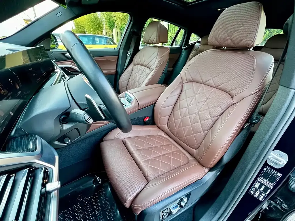 BMW X6 2024 из CN, фото 5