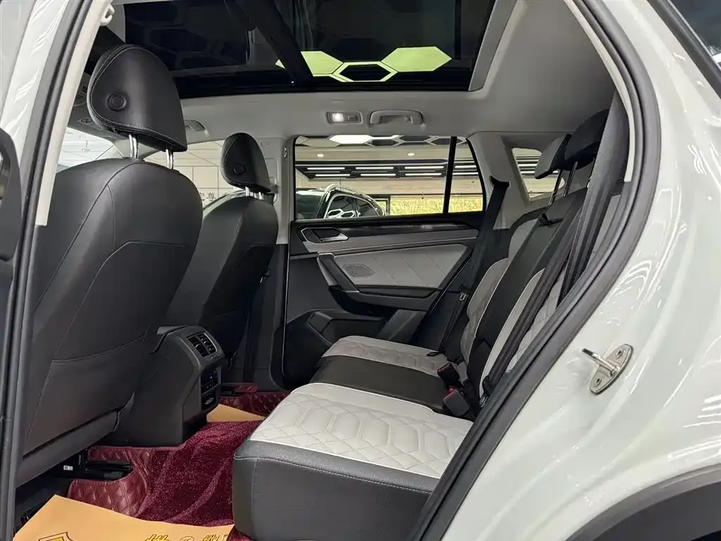 Volkswagen Tayron 2023 из CN, фото 8