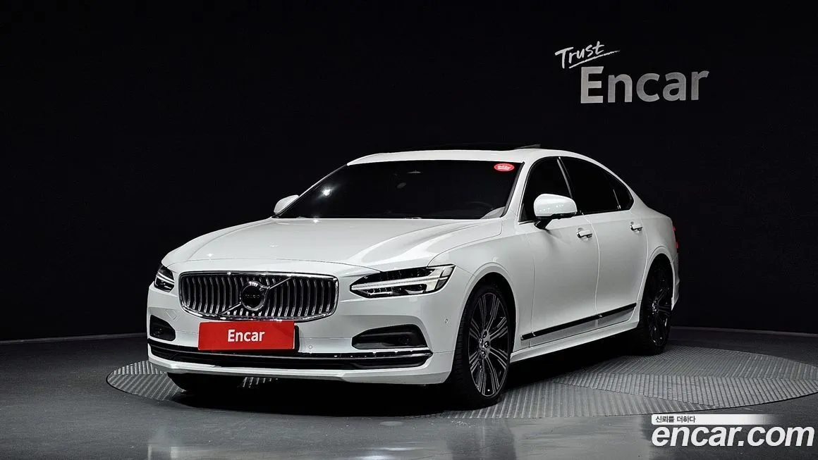 Volvo S90 — фото 1