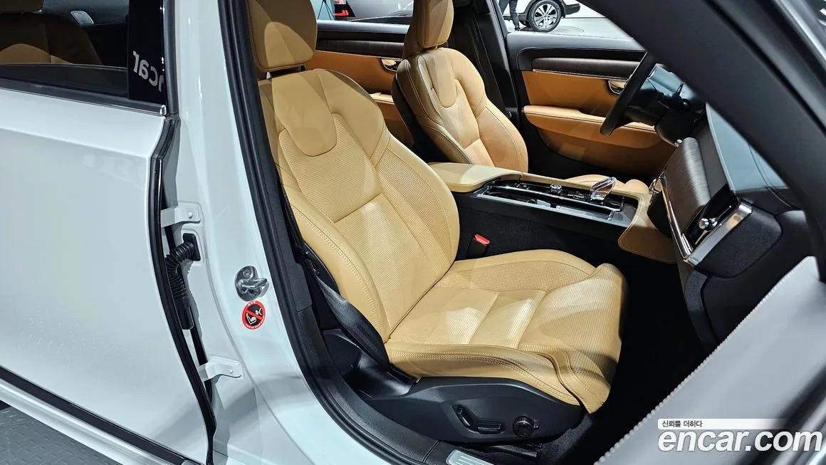 Volvo S90 — фото 10