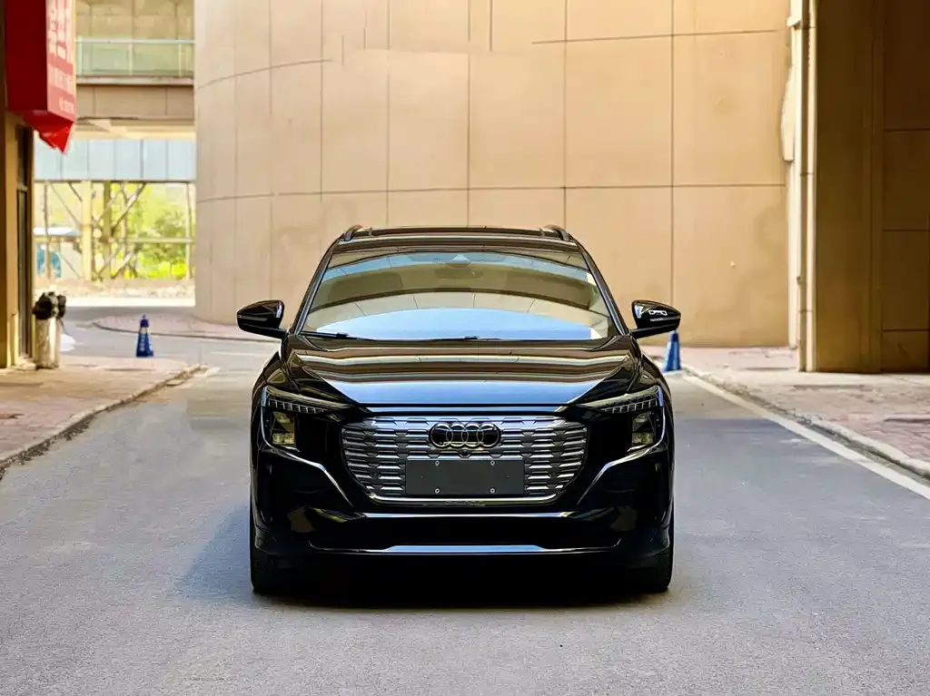 Audi Q5 e-tron 2024 из CN, фото 2