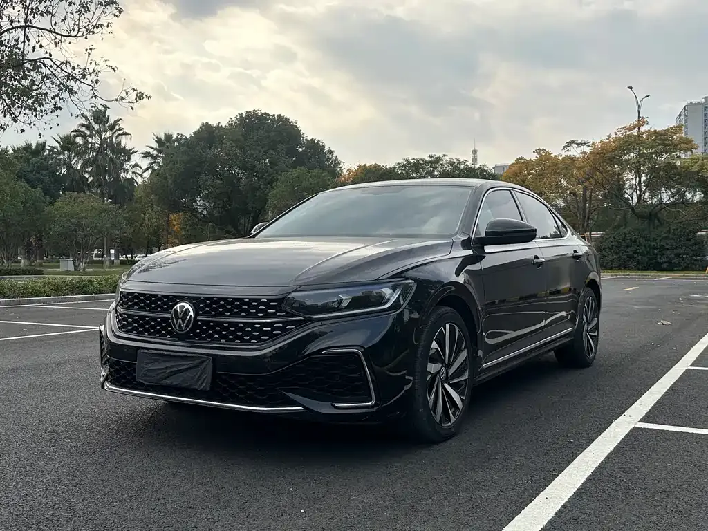 Volkswagen Passat 2021 из CN, фото 1