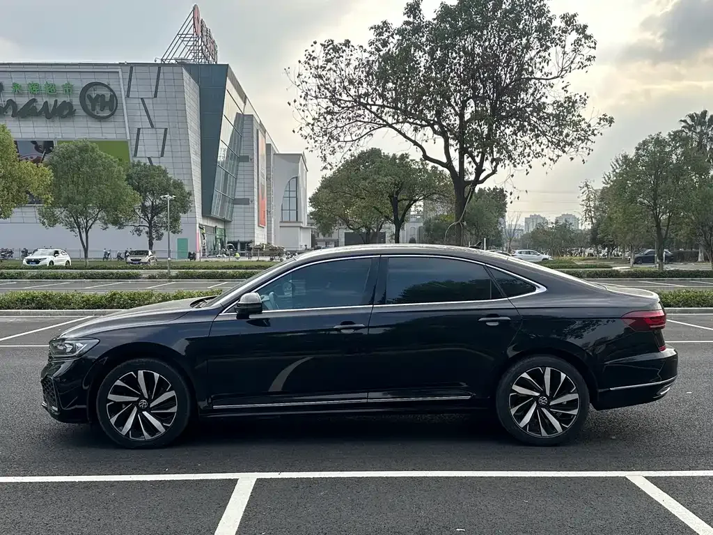 Volkswagen Passat 2021 из CN, фото 4