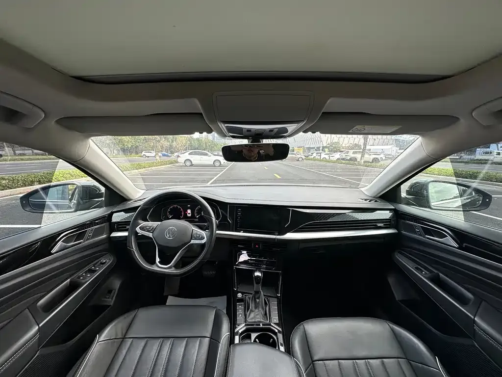 Volkswagen Passat 2021 из CN, фото 9