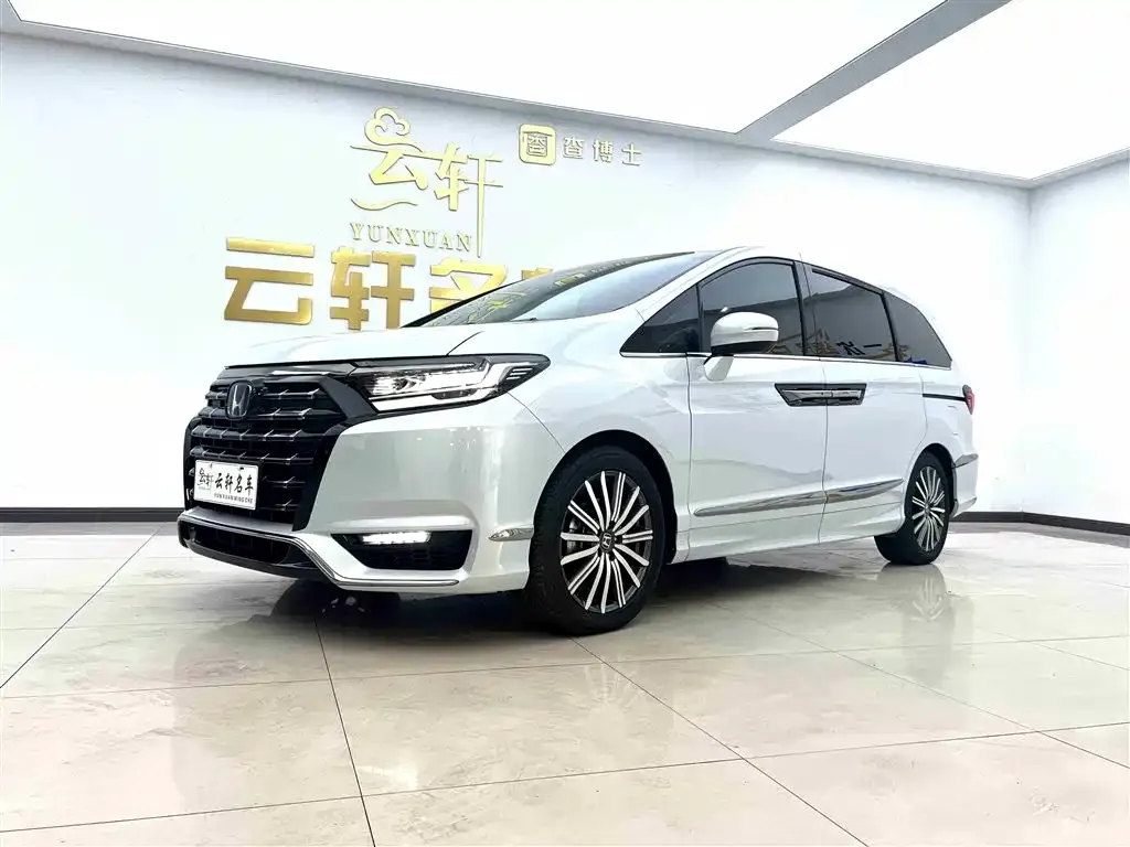 Honda Elysion 2024 из CN, фото 1