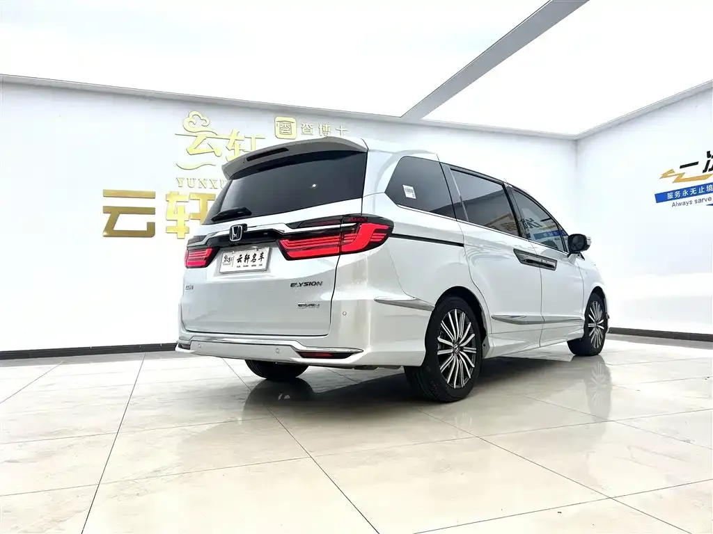 Honda Elysion 2024 из CN, фото 6