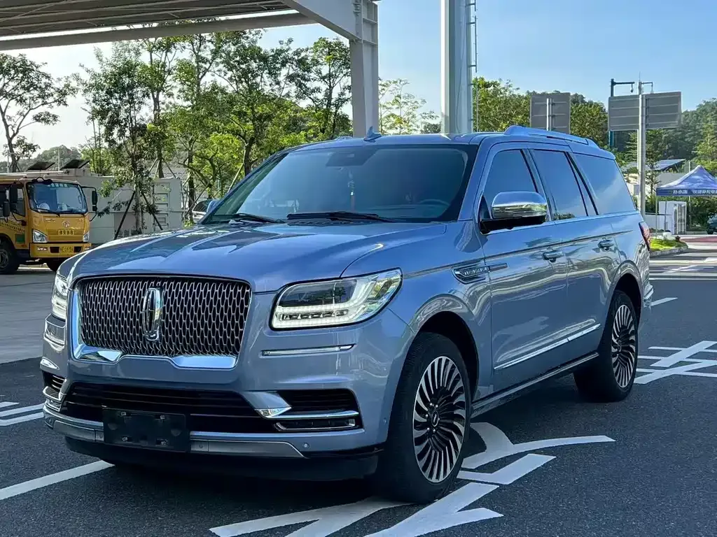 Lincoln Navigator 2022 из CN, фото 1