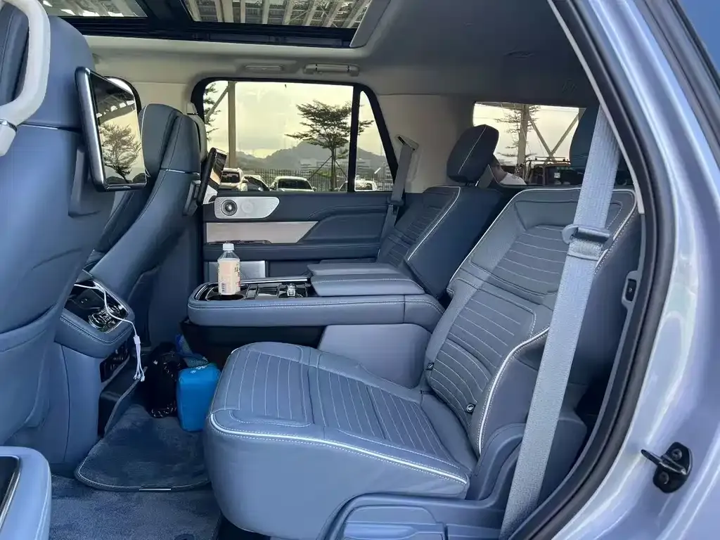 Lincoln Navigator 2022 из CN, фото 7