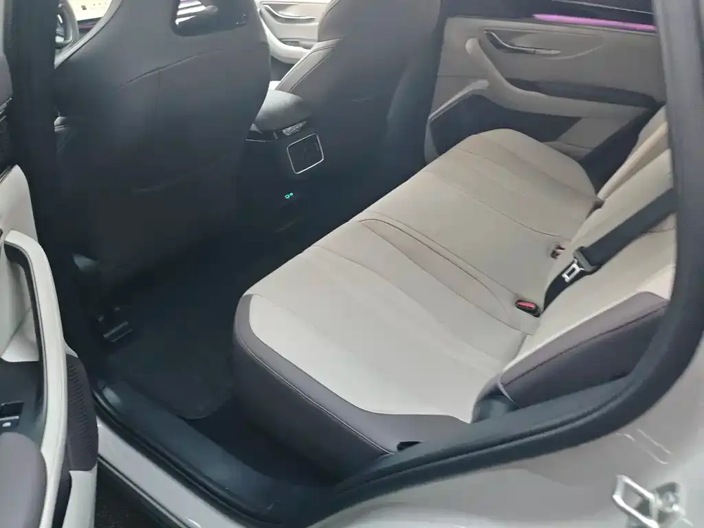 BYD PLUS New Energy 2025 из CN, фото 6