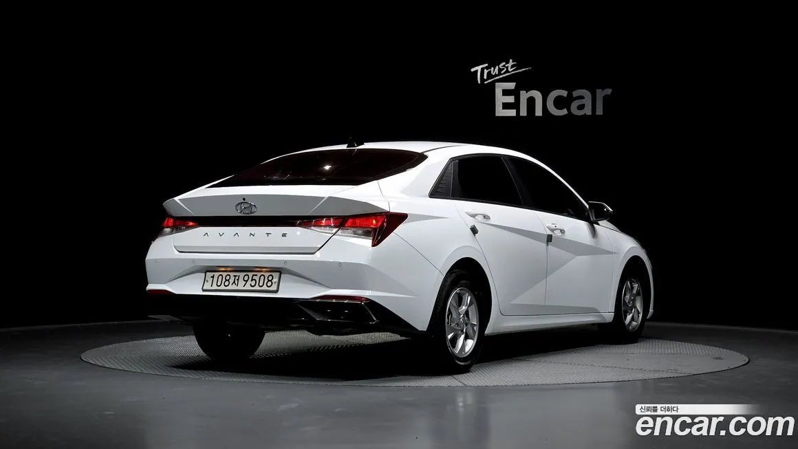 Hyundai AVANTE — фото 2