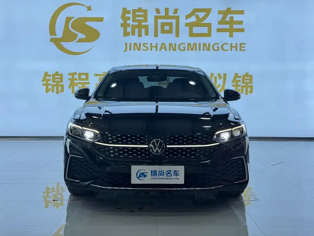Volkswagen Passat 2024 из CN, фото 3