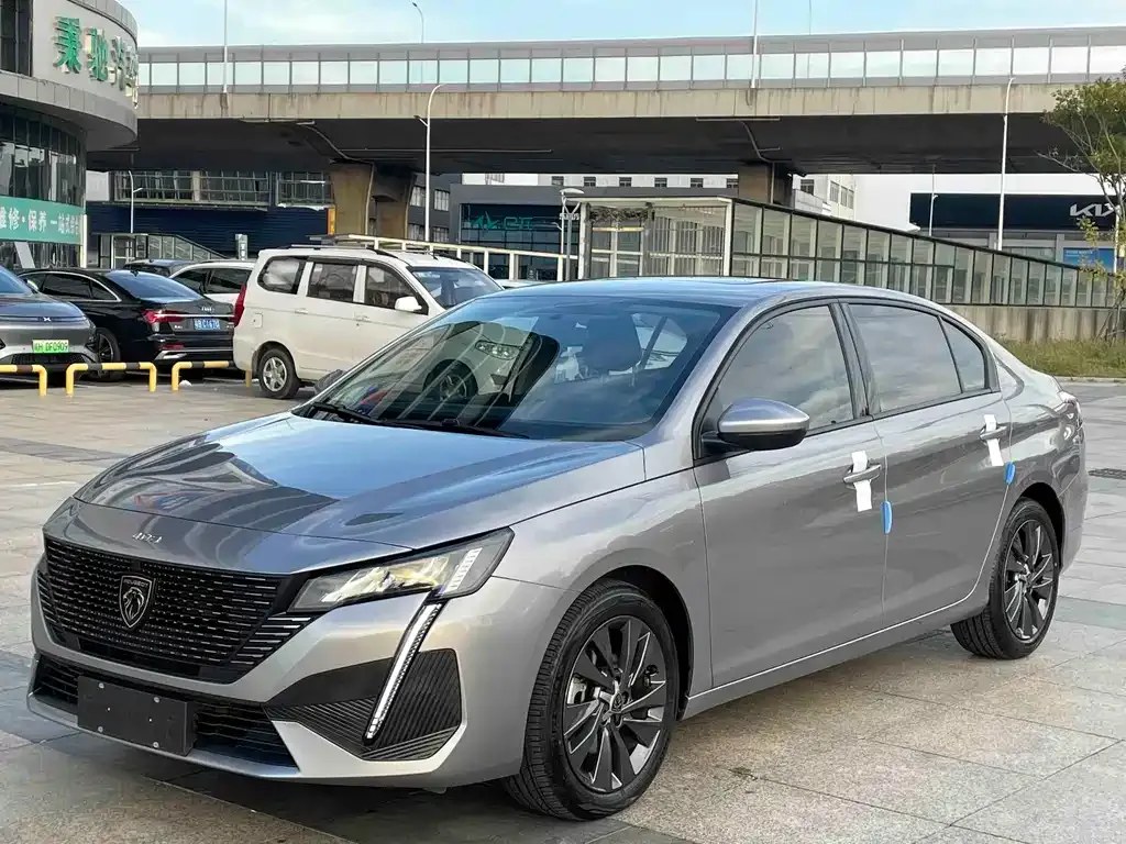 Peugeot 408 2023 из CN, фото 1