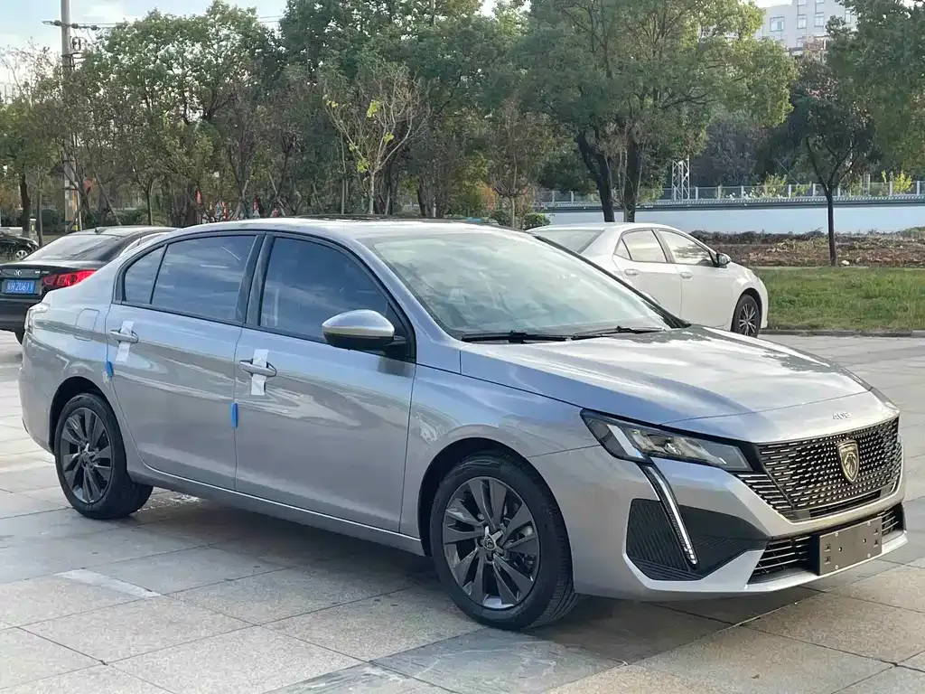 Peugeot 408 2023 из CN, фото 3