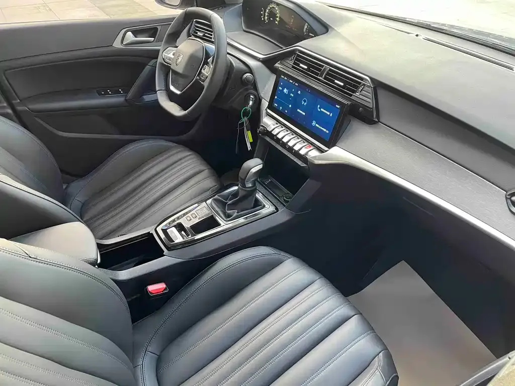 Peugeot 408 2023 из CN, фото 6