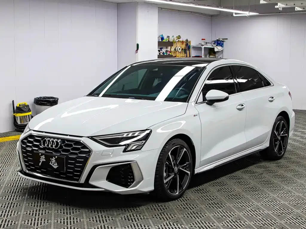 Audi A3 2022 из CN, фото 1