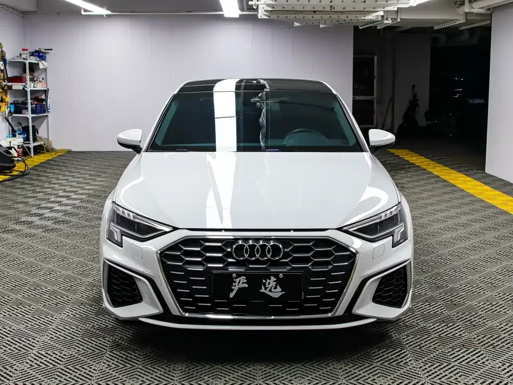Audi A3 2022 из CN, фото 2