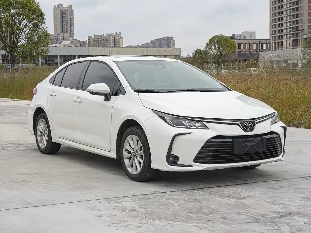 Toyota Corolla 2023 из CN, фото 3