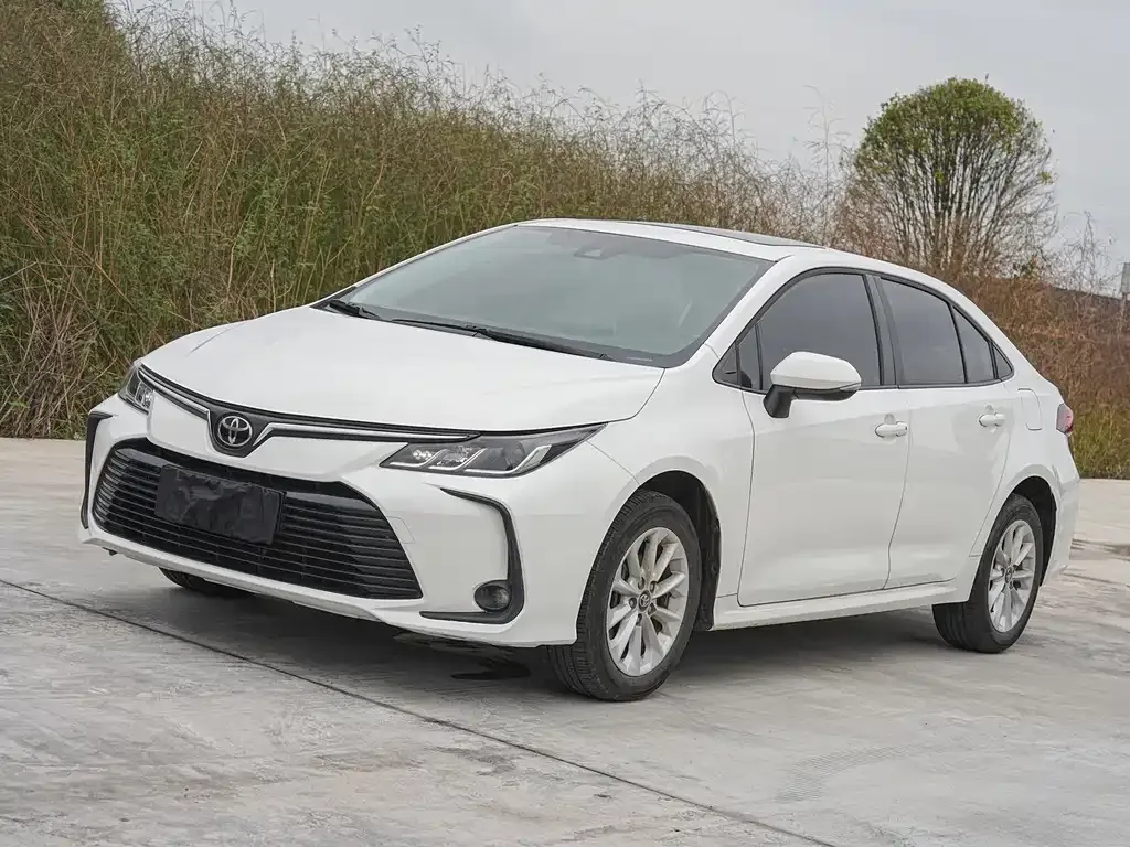 Toyota Corolla 2023 из CN, фото 6