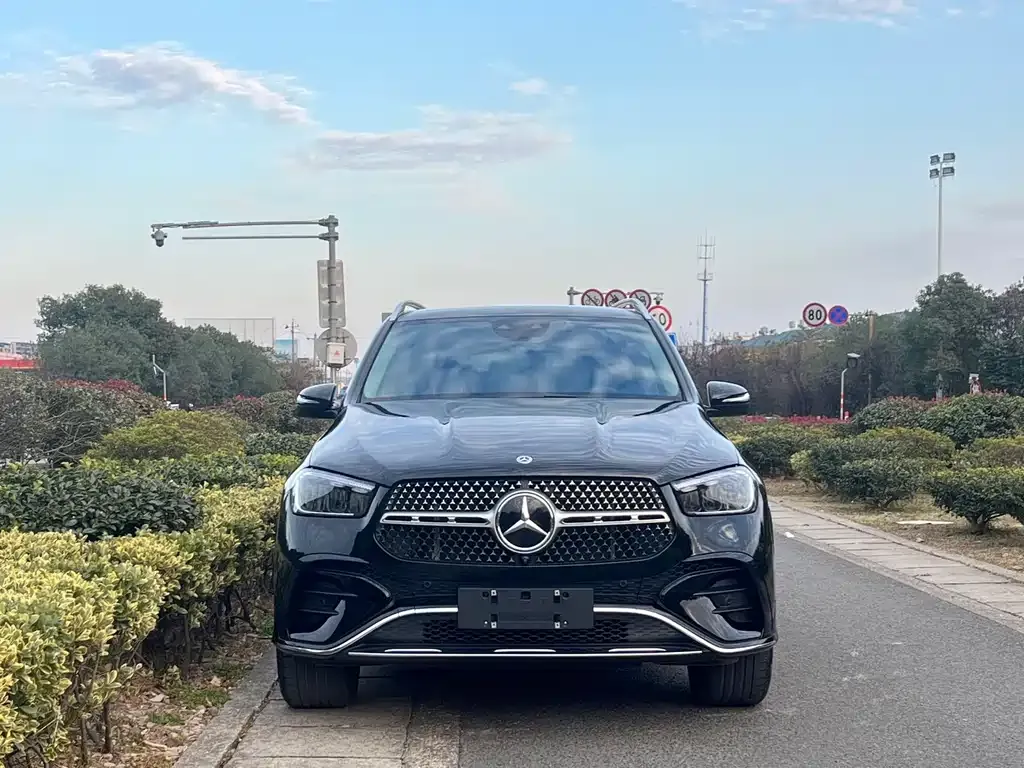 Mercedes-Benz GLE 2023 из CN, фото 2