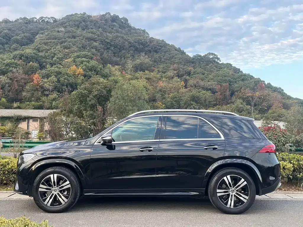 Mercedes-Benz GLE 2023 из CN, фото 3