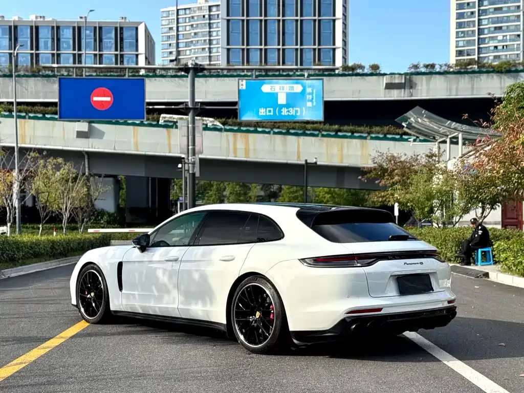 Porsche Panamera 2022 из CN, фото 9