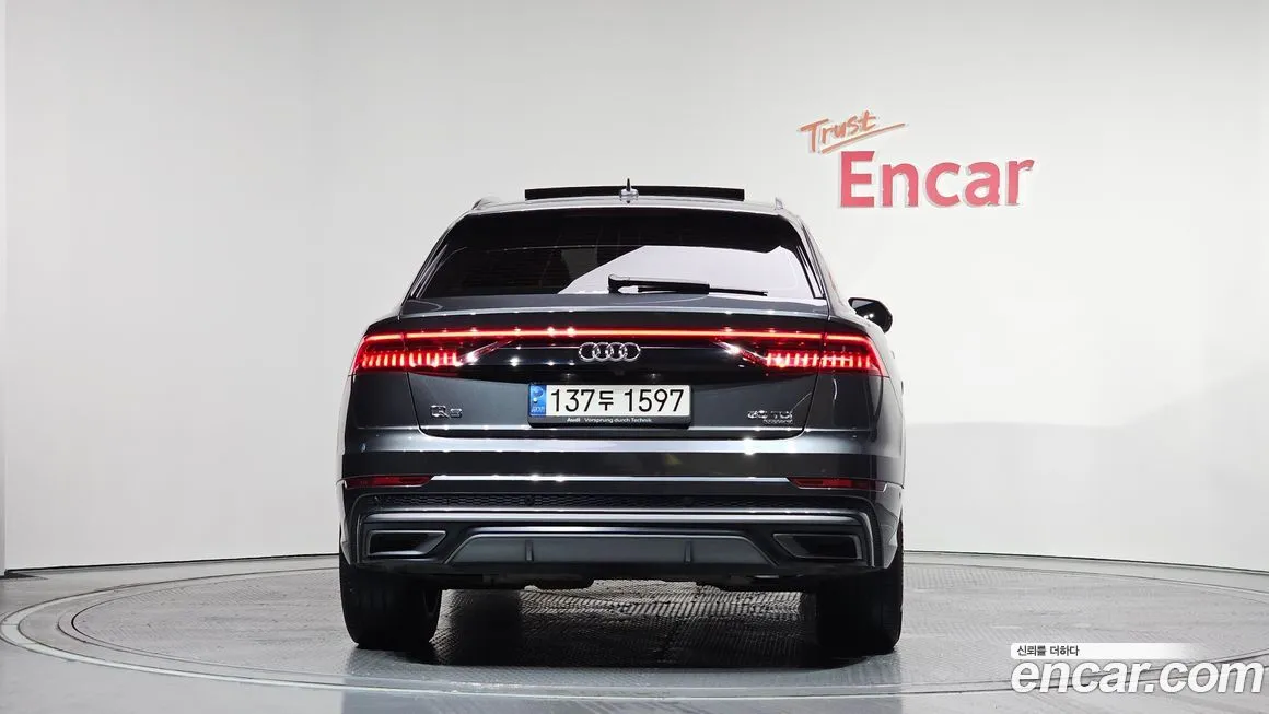 Audi Q8 2021 из KR, фото 4
