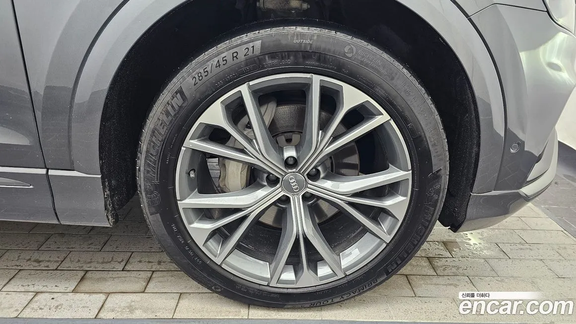 Audi Q8 2021 из KR, фото 5