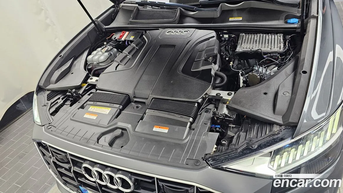 Audi Q8 2021 из KR, фото 6