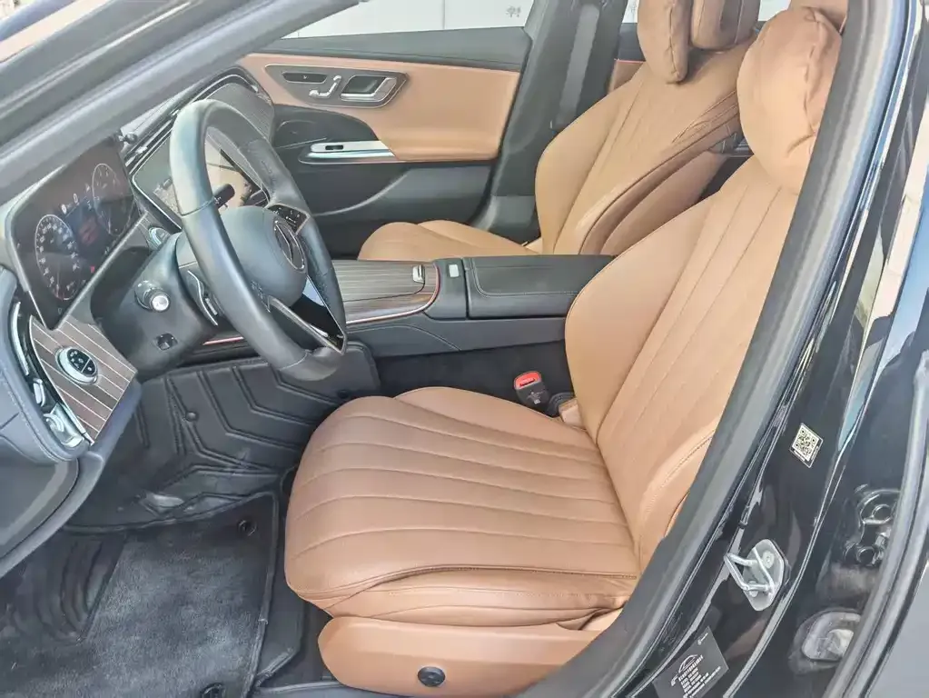 Mercedes-Benz E-Class 2024 из CN, фото 2