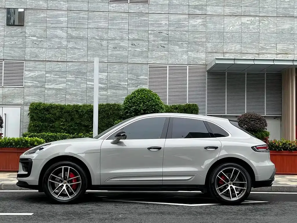 Porsche Macan 2023 из CN, фото 3