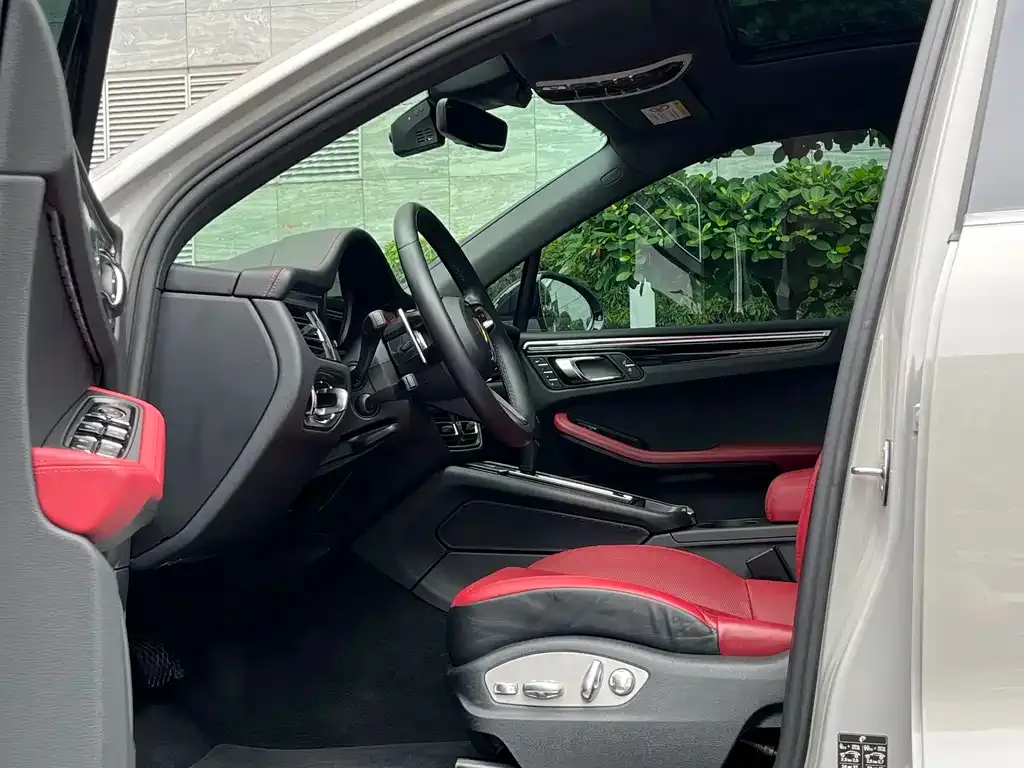 Porsche Macan 2023 из CN, фото 8