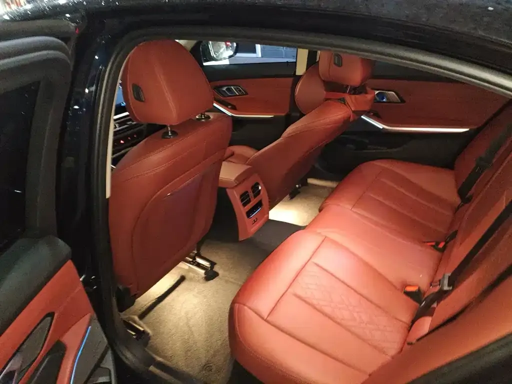 BMW 3 Series 2023 из CN, фото 6