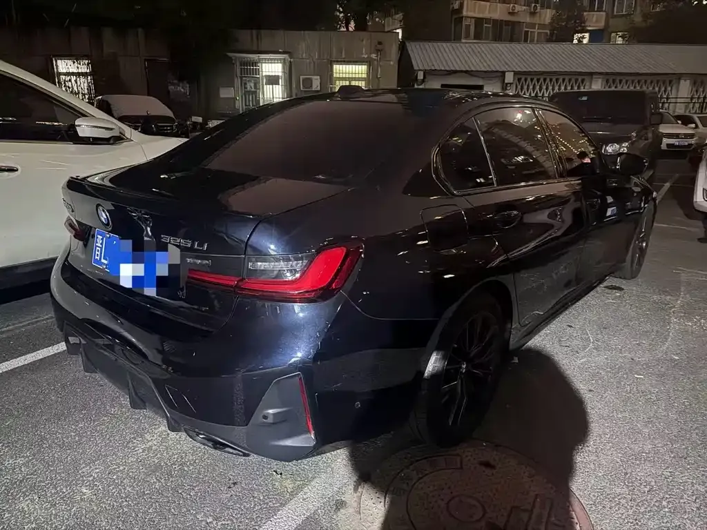 BMW 3 Series 2023 из CN, фото 7