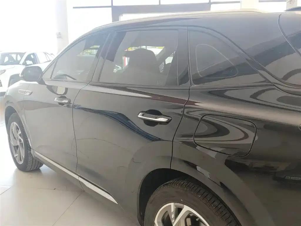 Hongqi HS3 PHEV 2024 из CN, фото 5
