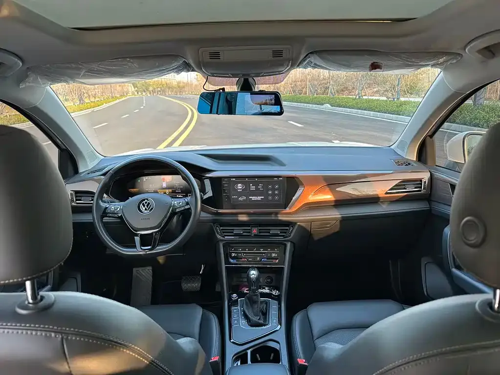 Volkswagen Tharu 2022 из CN, фото 10