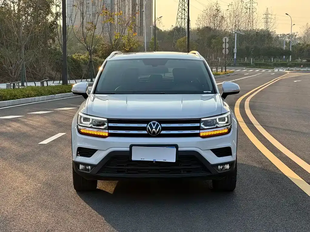 Volkswagen Tharu 2022 из CN, фото 2