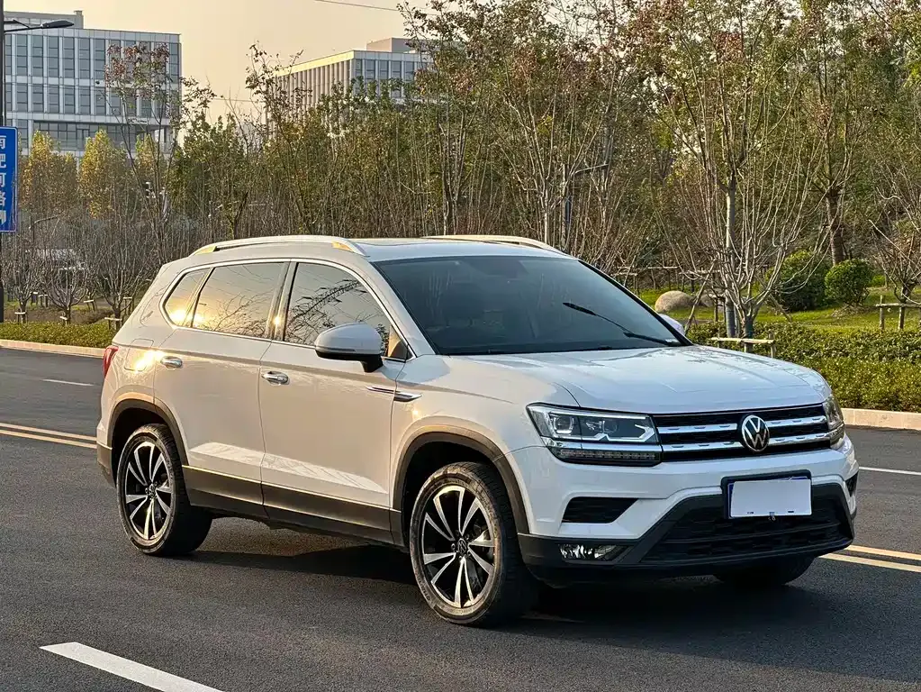 Volkswagen Tharu 2022 из CN, фото 3